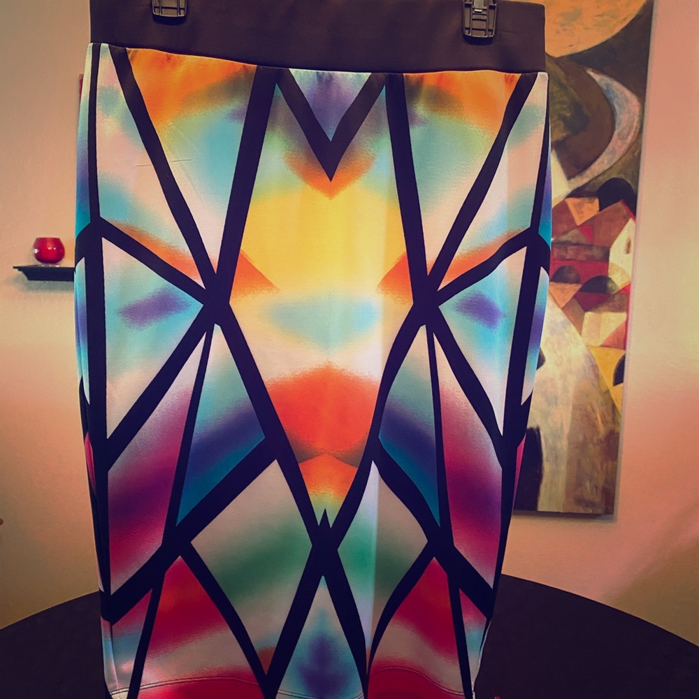 Black stained glass pencil skirt size large.